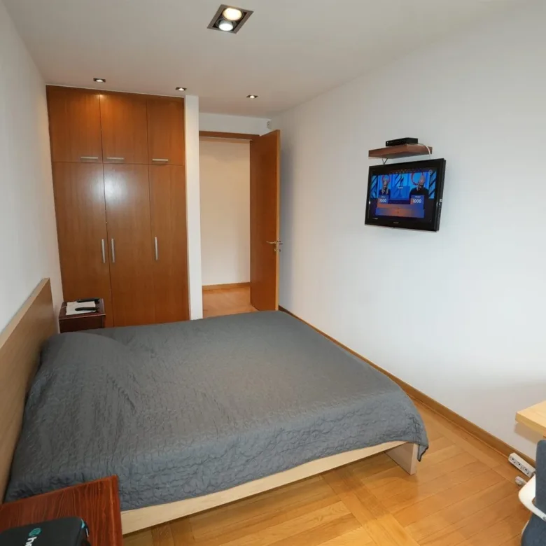 Extra Lux Apartment with Garage and Yard – No Commission