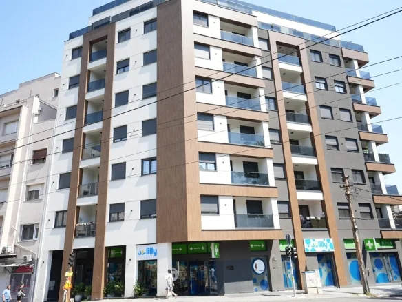 Lux lokal sa zakupcem i parkingom-bez provizije (1)