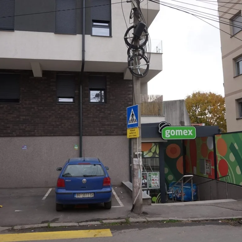 Lokal sa zakupcem i 3 parking mesta-bez provizije (3)