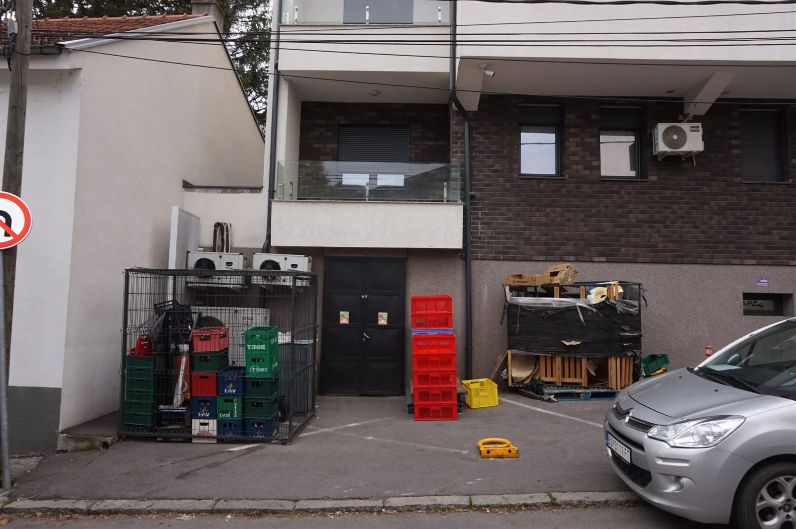 Lokal sa zakupcem i 3 parking mesta-bez provizije (5)