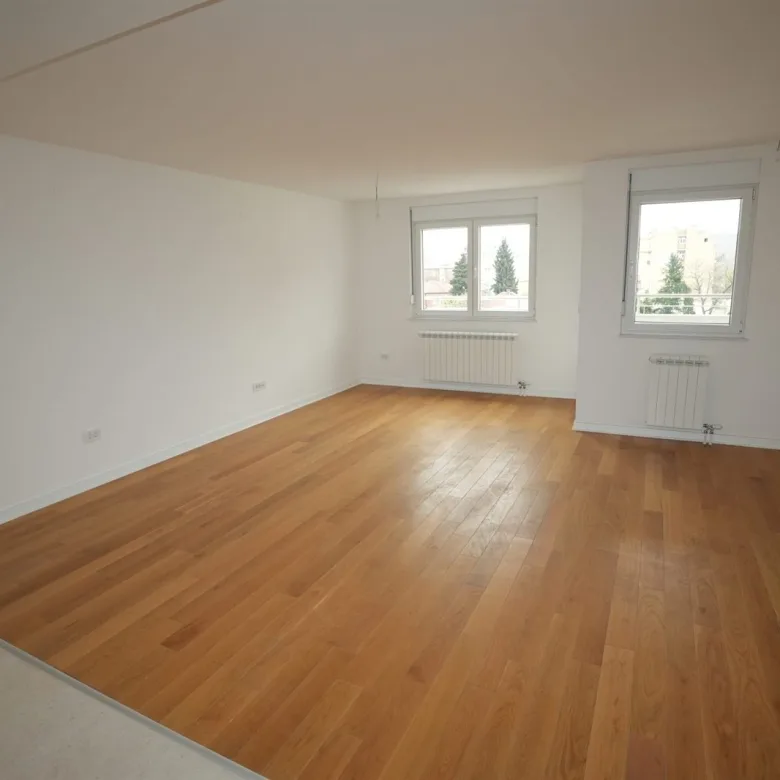 EXTRA LUX STANOVI KOD VUKOVOG SPOMENIKA-BEZ PROVIZIJE (8)
