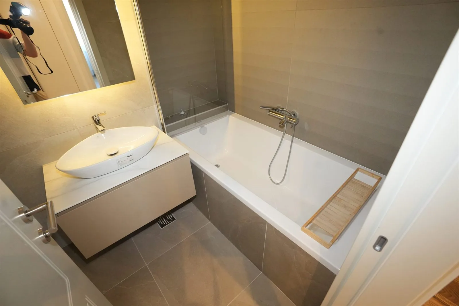 09 Lux penthaus sa dve garaze+krovna terasa (140m2) (9)