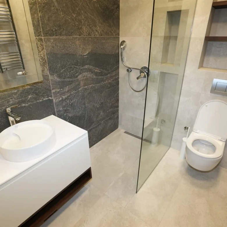 Lux penthaus sa dve garaze+krovna terasa (140m2) (14)