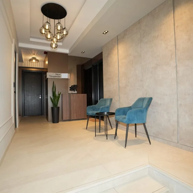 Lux penthaus sa dve garaze+krovna terasa (140m2) (19)