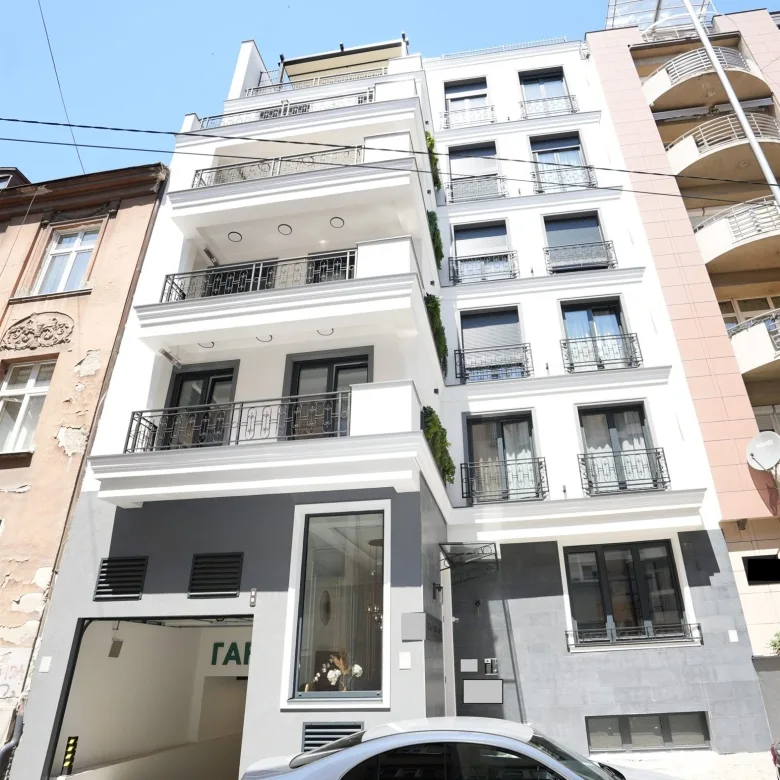 Lux penthaus sa dve garaze+krovna terasa (140m2) (20)
